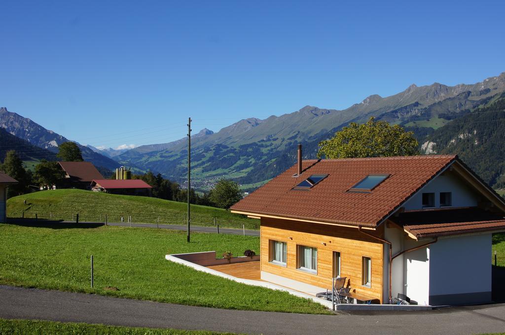 Reichenbach im Kandertal Gaestehaus Myhideaway מראה חיצוני תמונה
